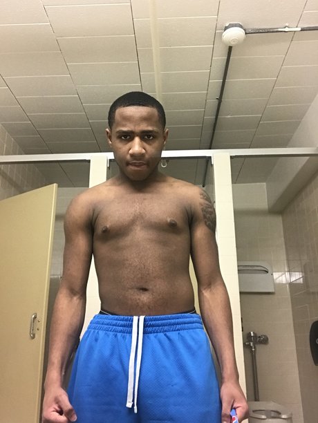 MackGigolo star erotic archive