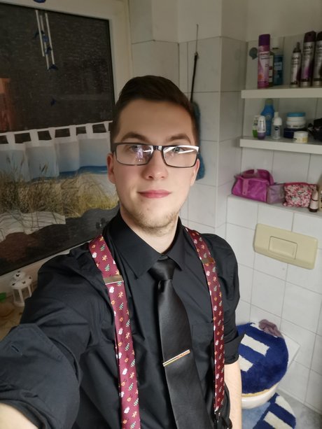 Mickyoshae model erotic pic