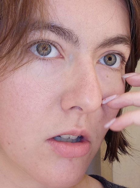 TOP 6 9_ star nude gallery