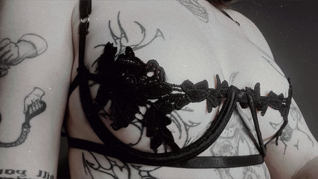 Milktooth xxx pornstar pics