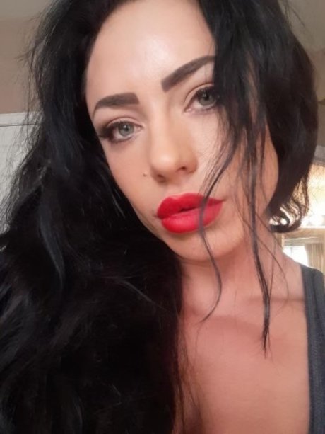 Karina Costa erotic actress images