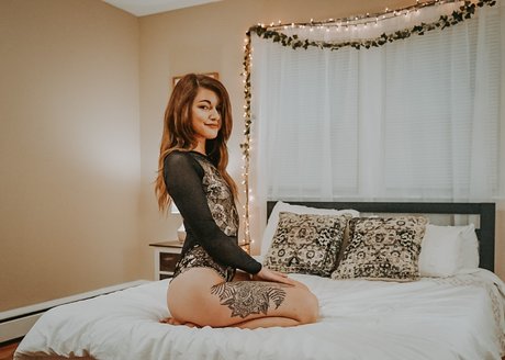 Alice Gray star perfect photo