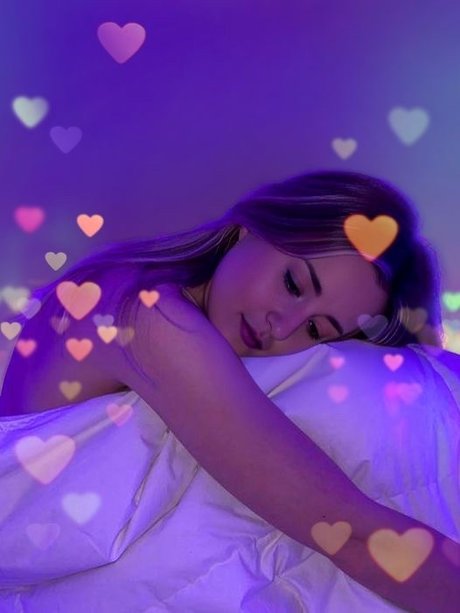 Misread model sexy pic