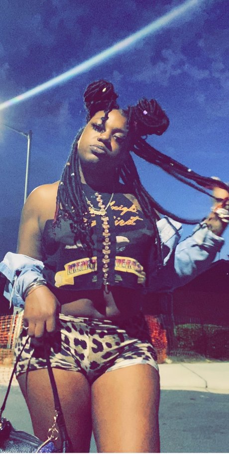 Messy Miranda_ pornstar beautiful image