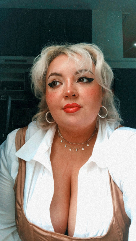 Peach Boba erotic pornstar image