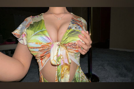 xoxobrandi_ star top gallery