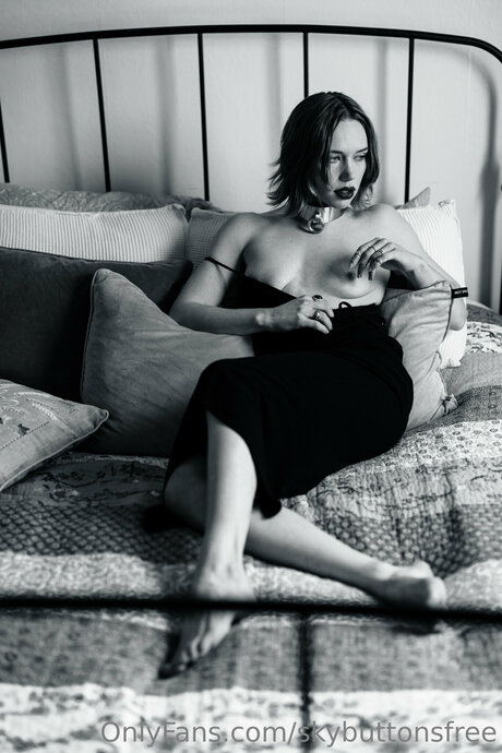 Jesse Luck Free Page_ model top gallery