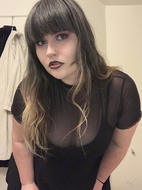 Cece Lachey XXX star exclusive photo