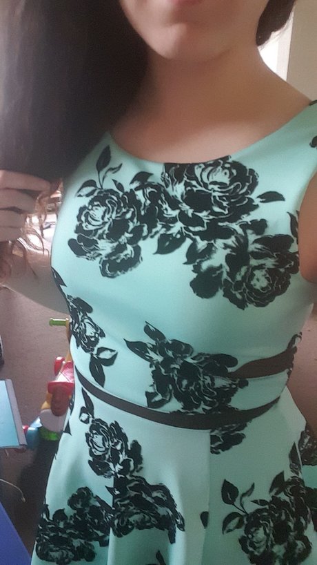 Hot Babe Milf free model picture