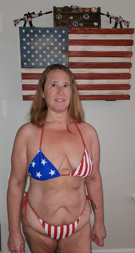 Hostess City Swingerz model sexy pics