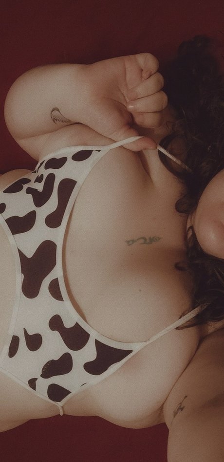 Mochi B hd pornstar archive