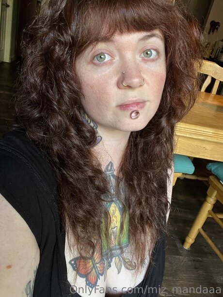 miz mandaaa hd model img