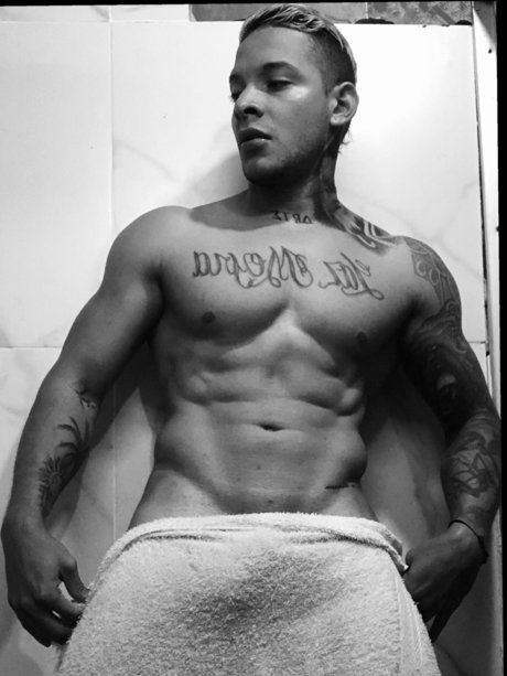 JeyMo model hot photos