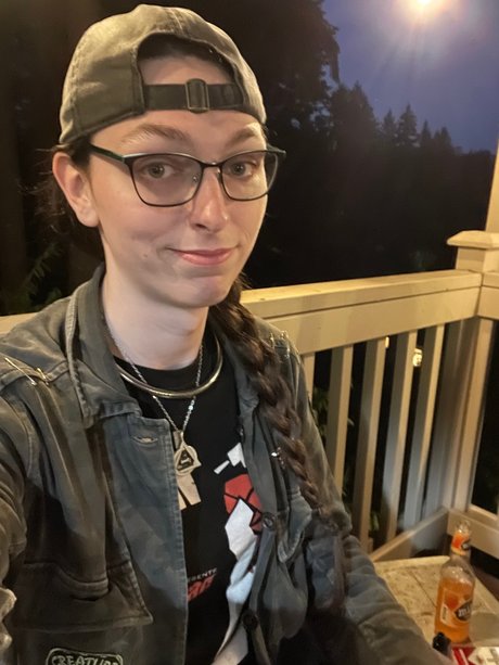 Hashna Fennec pornstar pretty gallery