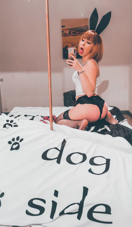 Monica Neni 18 star nudes pictures