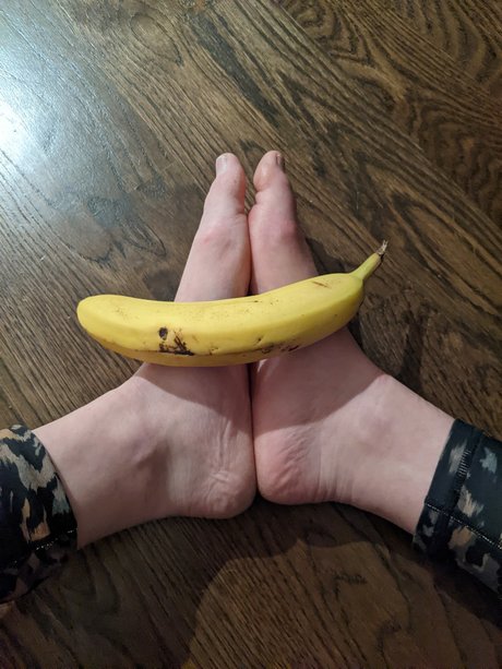 There s always money in the banana stand exclusive model photo