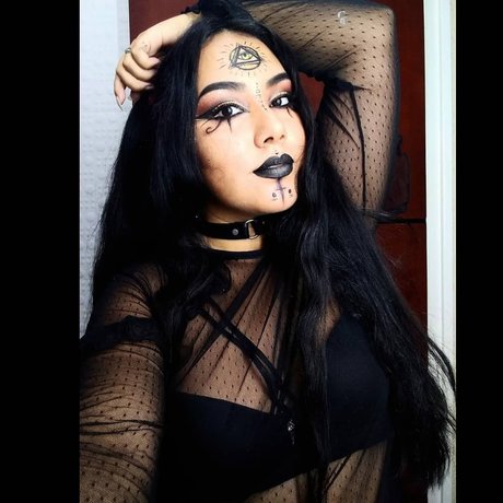 Black Witch pornstar perfect pic