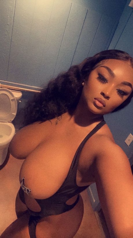 Midwestbarbie Calli_ pornstar erotic images