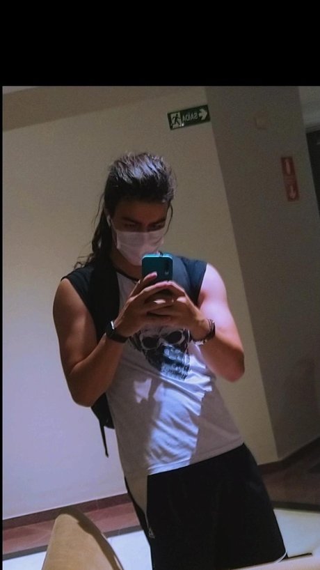 HotTourist star perfect pictures