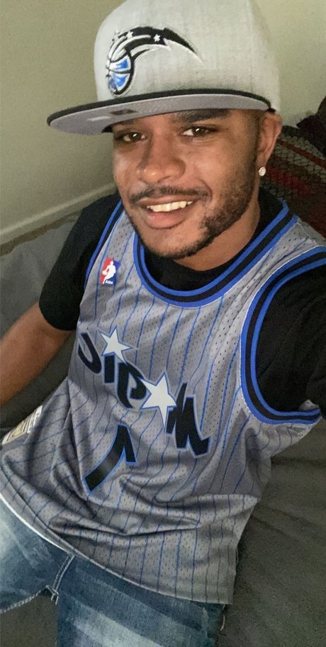 Aaron Bray pornstar nudes gallery