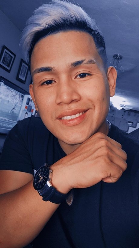 Mr Poronga star nude picture