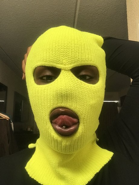 Mouth Of The South nudes model gallery