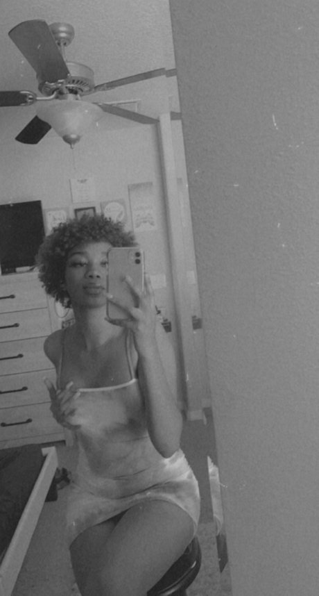 Glitter The Reaper_ pornstar beautiful photo