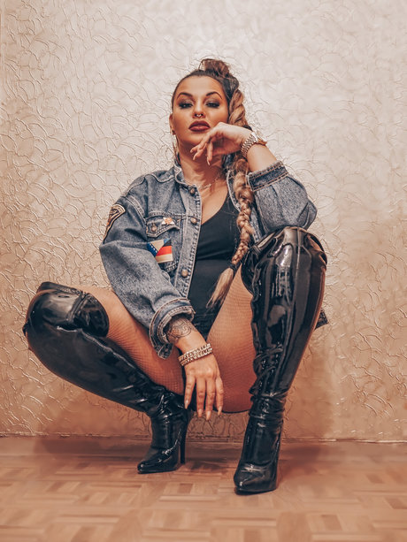 Flawlezzzz star nudes pictures