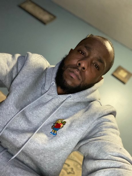 Savage model art pic