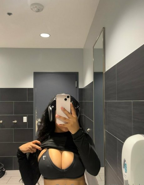 stilltoohigh model xxx gallery