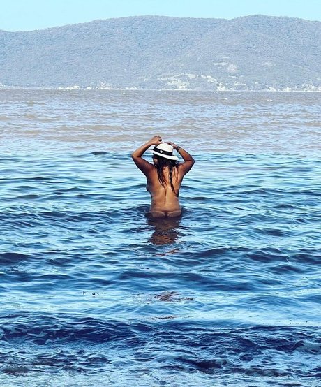 Denise Butterfly model xxx pic