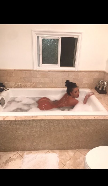 augusttaylorxxx nice pornstar pics