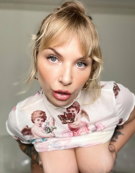 itsivylebelle model sexy pics