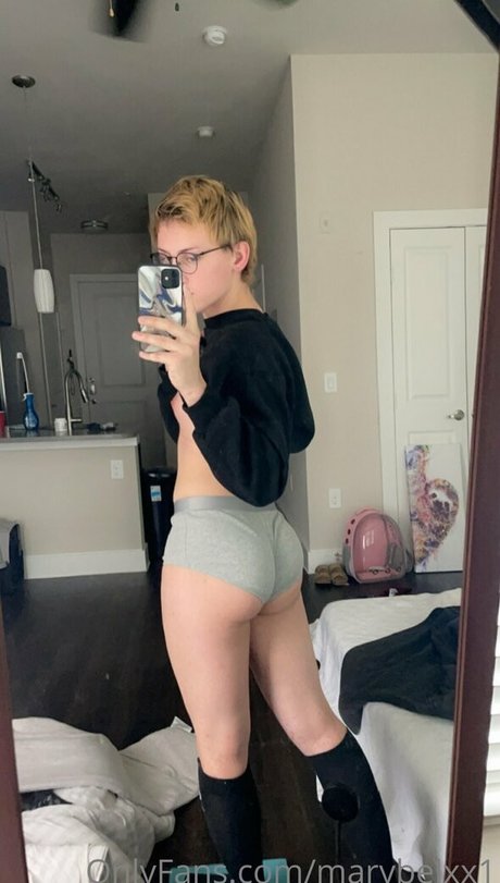 starfruitxx model erotic pics