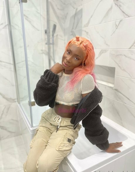 blackbarbiworld naked model galleries