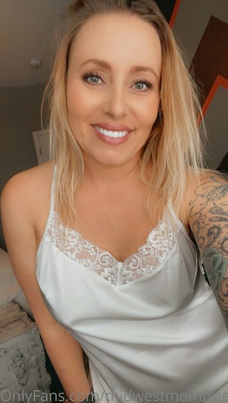 midwestmomfree star erotic pics