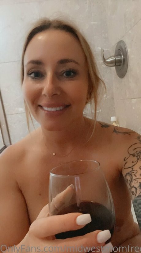 midwestmomfree naked pornstar photo