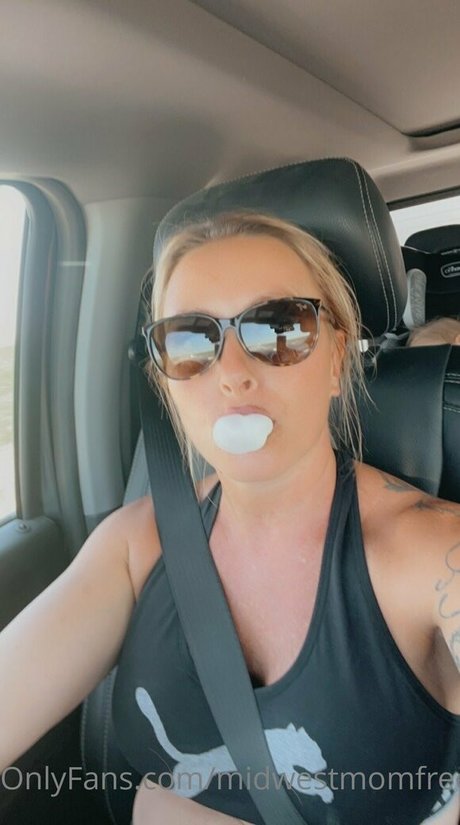 midwestmomfree sex star photos