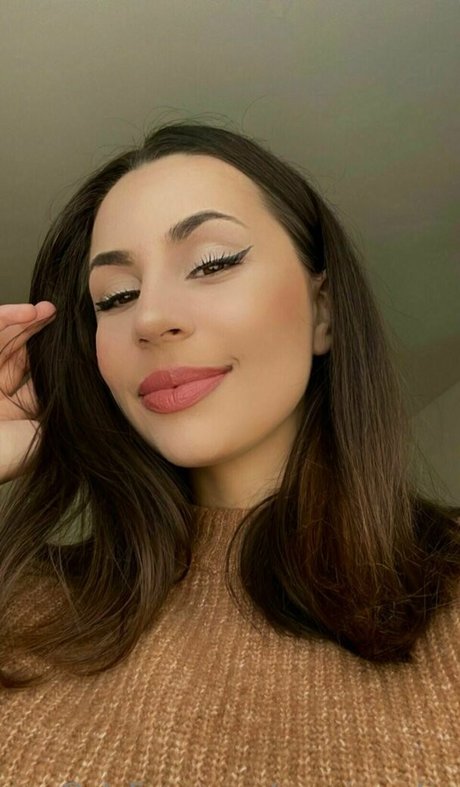 araniasortia model adult img