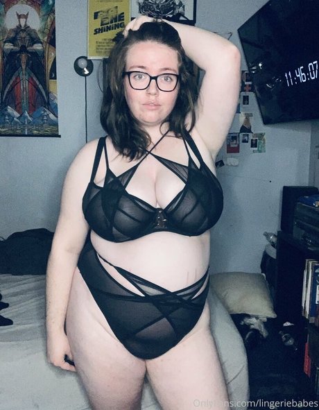 lingeriebabes model adult pictures
