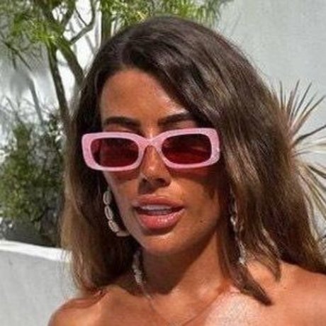 Emmymxoxo nude model pictures