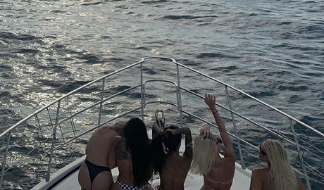 libeluna adult model image