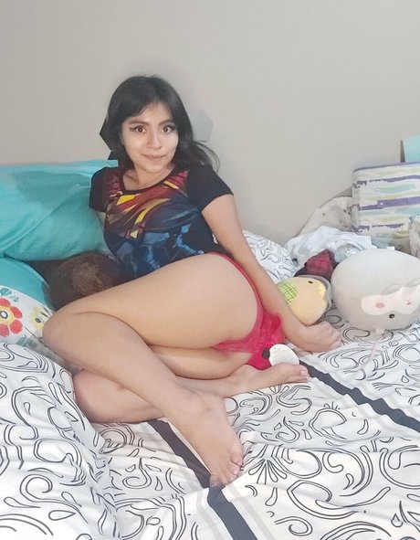 emilipetitefree naked star images