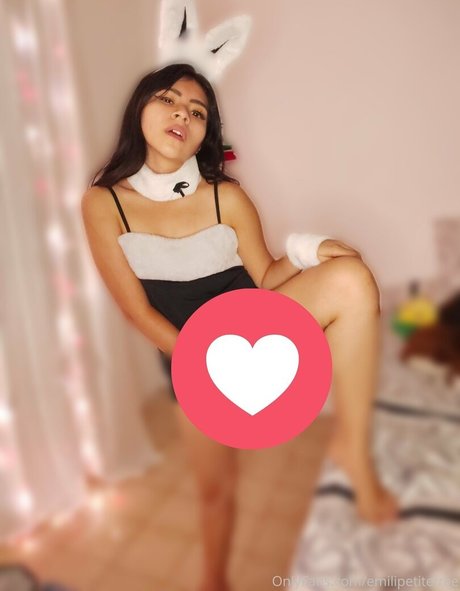 emilipetitefree nude actress archive