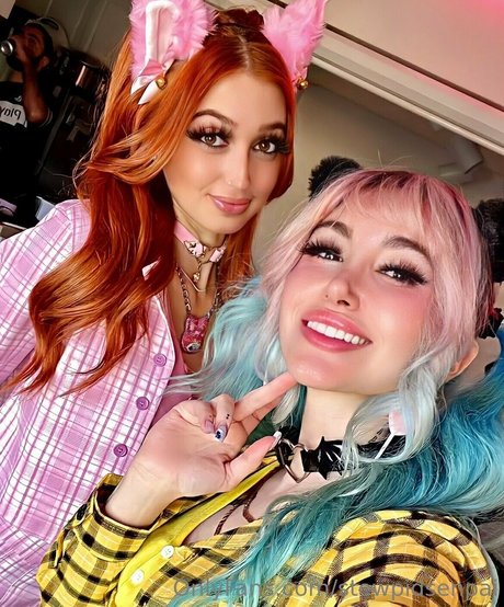 stewpidsenpai model adult pics