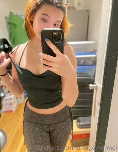 lewdgamermel model art image