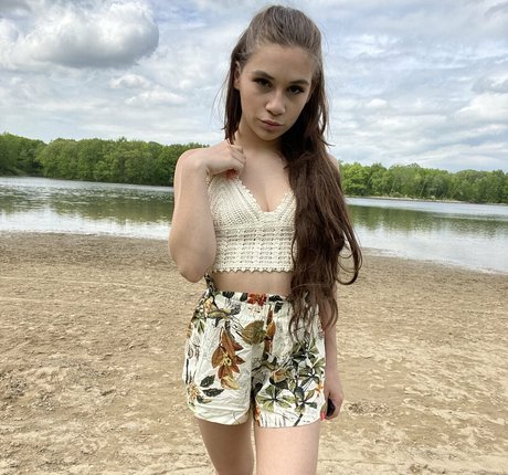 deliluv pornographic actress photos