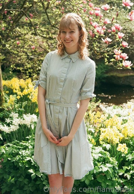 fiannafree model pretty pics