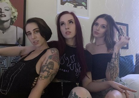 caitlinzielinski sex model image