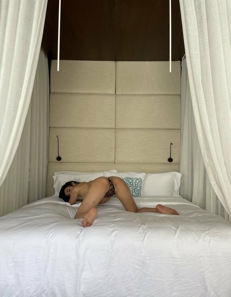 marsaguirre pornographic model image